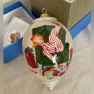 PIER 1 LI BIEN WRAP IT GIRL NO PEEKING 2015 GLASS TEARDROP CHRISTMAS ORNAMENT